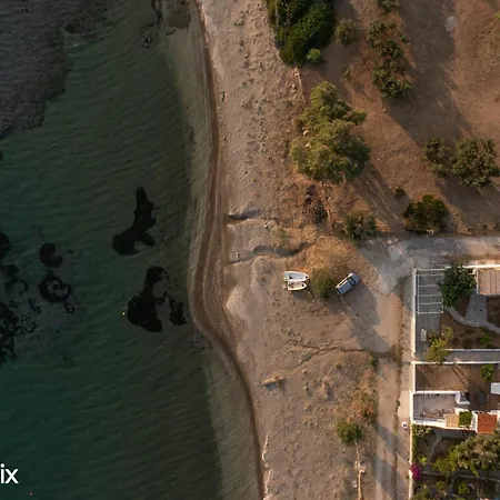 Avra Seafront Villa *