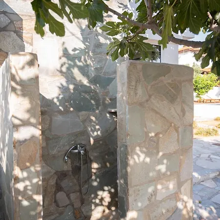 Avra Seafront Villa Vathirrevma