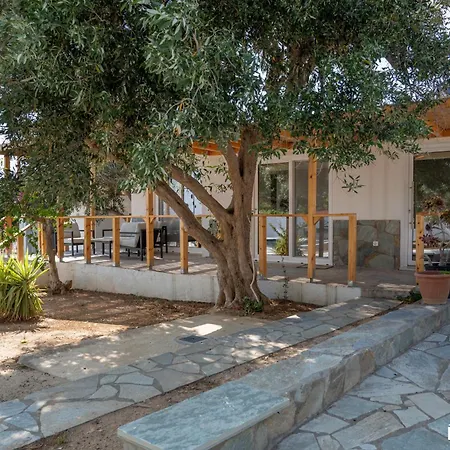 Avra Seafront * Vathirrevma