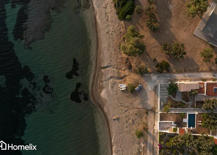 Avra Seafront Βίλα *